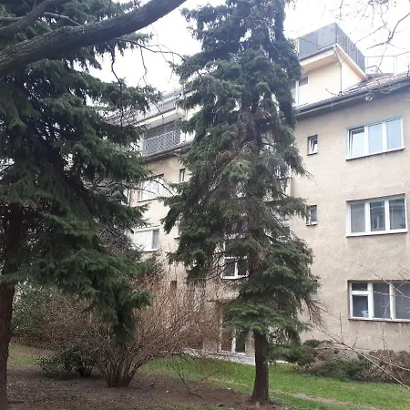 Apartment Utulny V 15 Bratislava